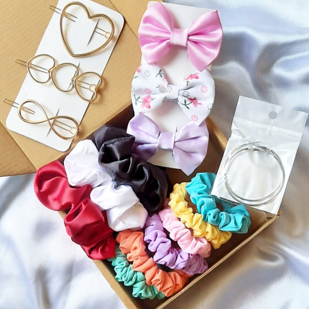 <p>Gift Hamper || Scrunchies || Bows || Pins || Hoop Earings</p>